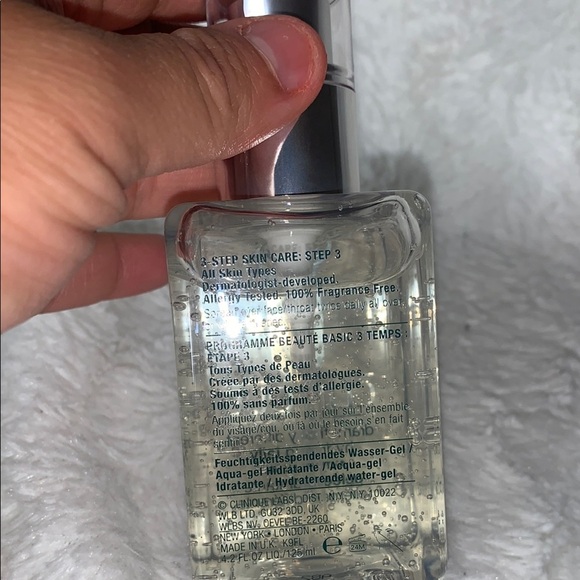 Clinique Dramatically Different Hydrating Jelly - Green - Picture 4 of 6